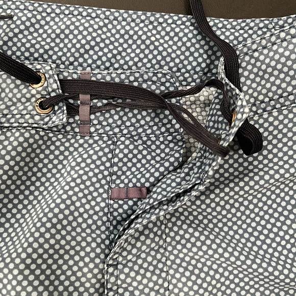 Patagonia board shorts - size 32 - Picture 7 of 7